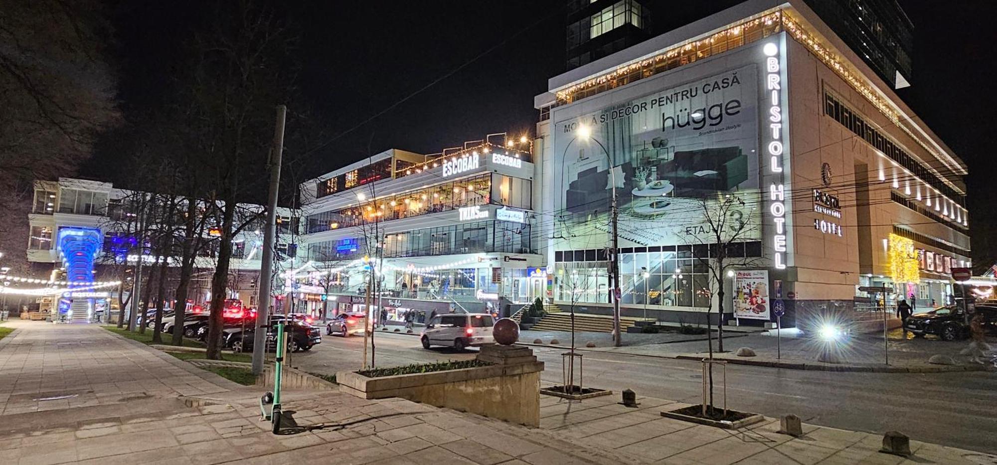Park & Pedestrian Zone Apartment For4 Chisinau Exterior photo